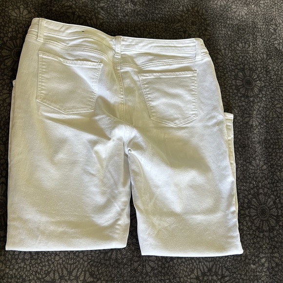 Talbots Flawless 16P Slim Ankle White Denim Pants. Perfect condition. - Picture 4 of 4